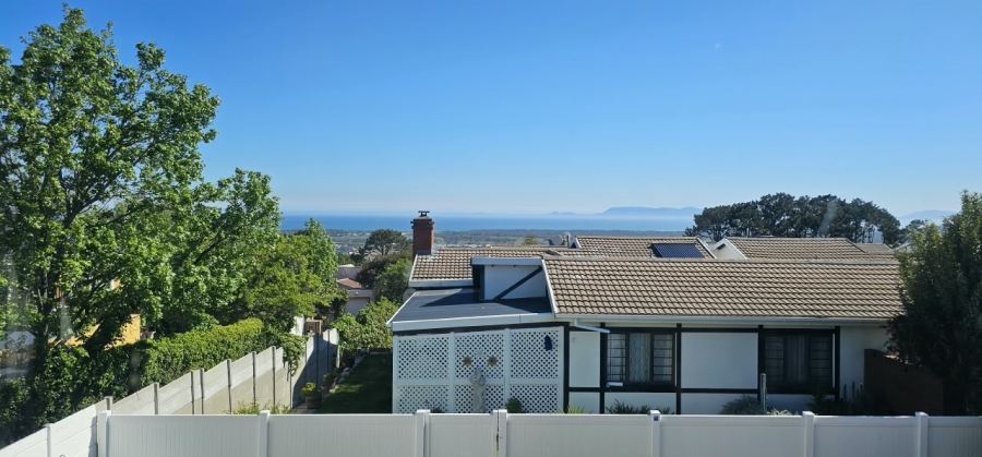 3 Bedroom Property for Sale in Briza Western Cape